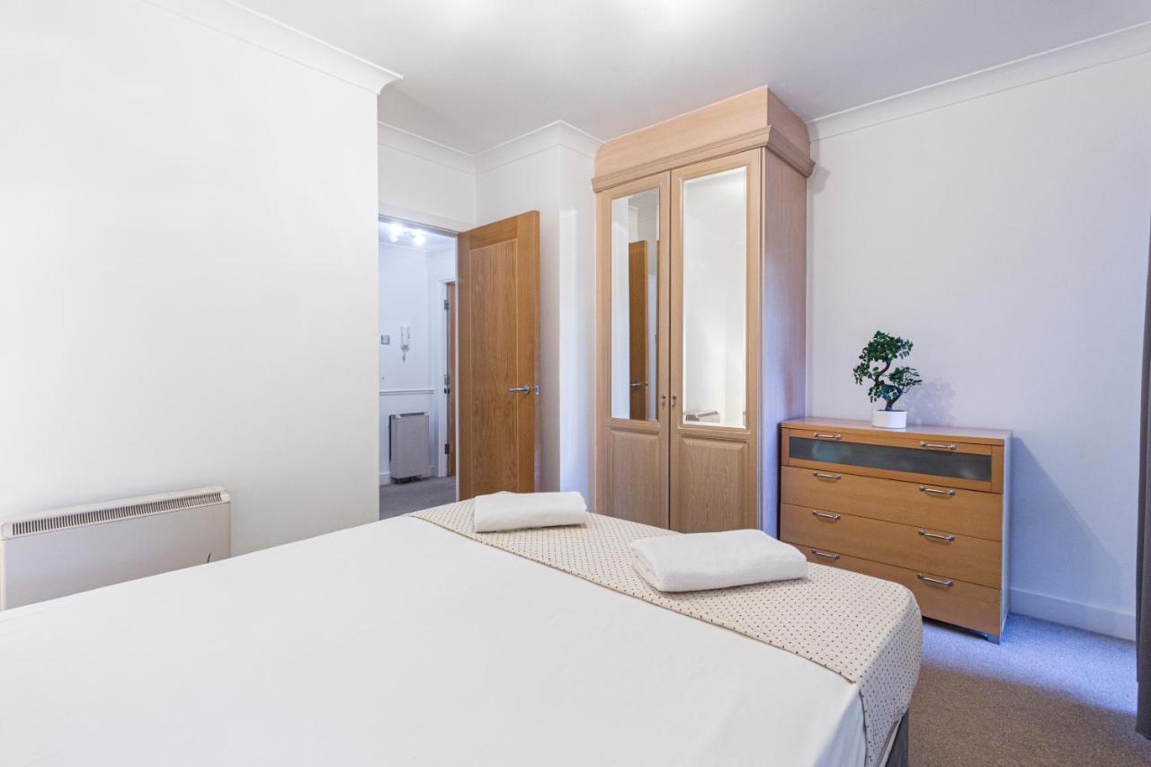 Stay Thames River Лондон Экстерьер фото