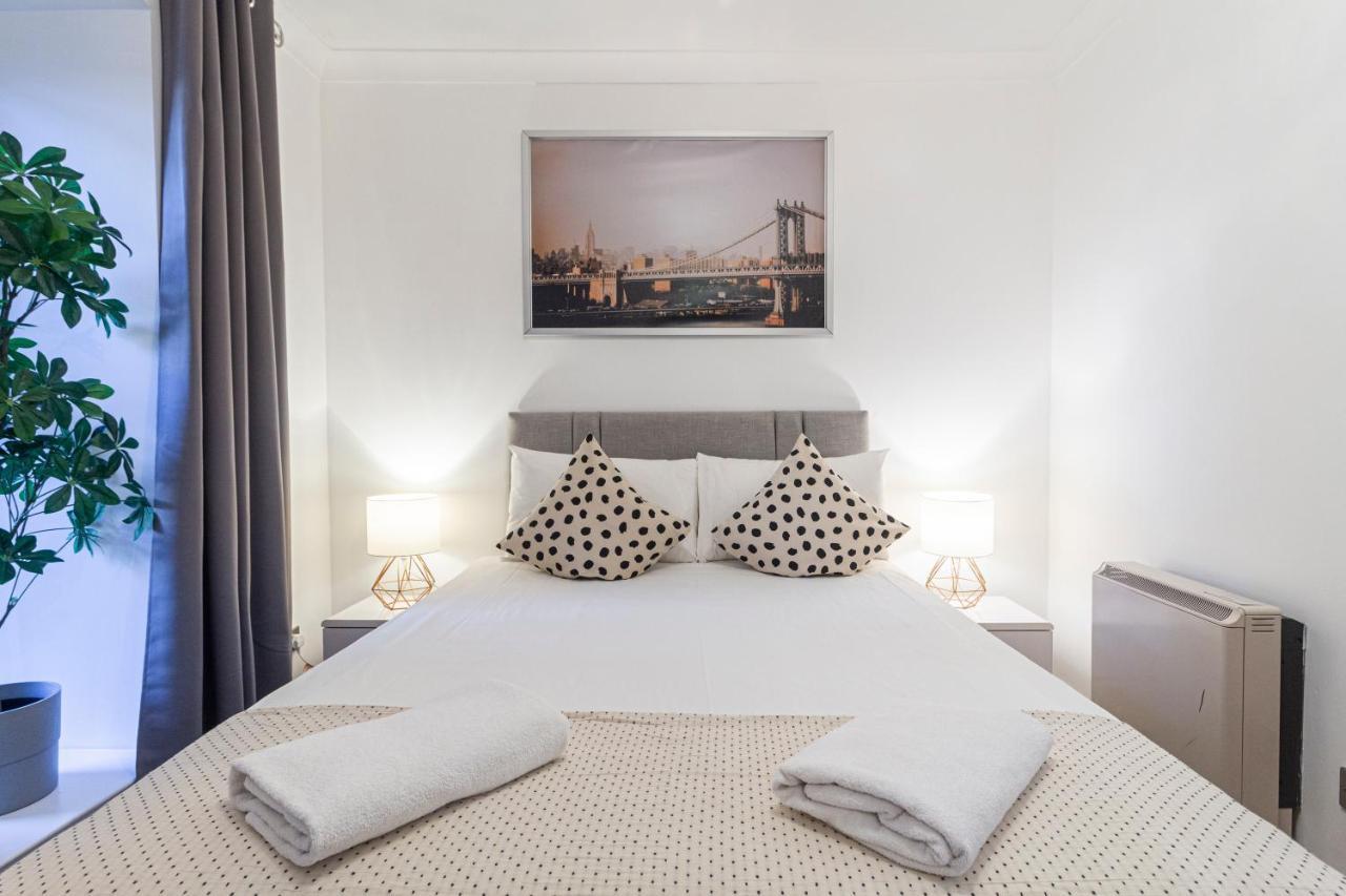 Stay Thames River Лондон Экстерьер фото